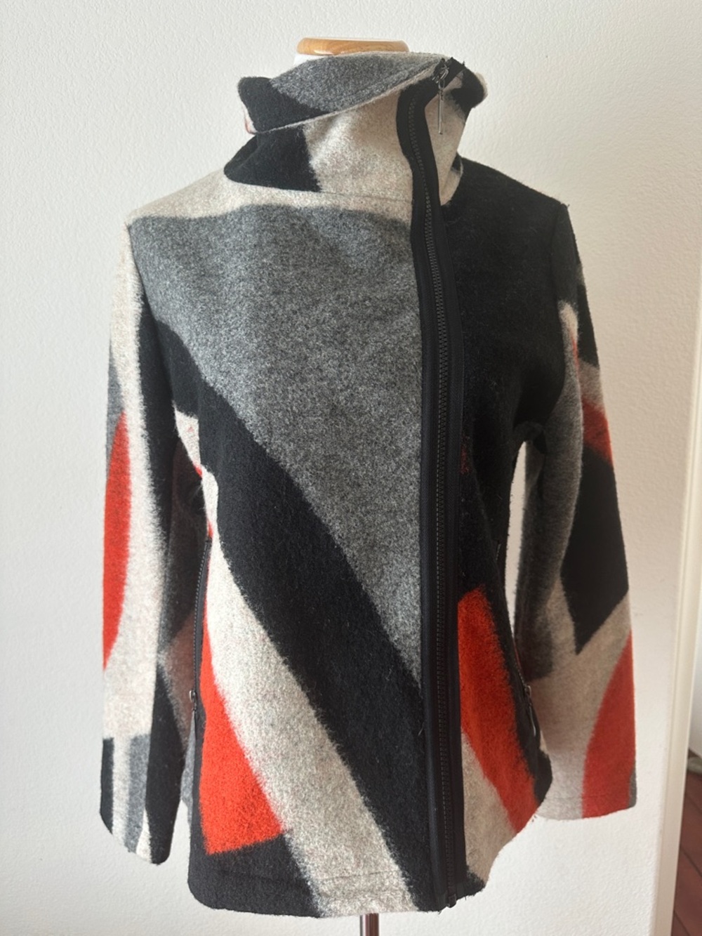 Wool-Blend Geometric Zip Jacket - Gray & Red L